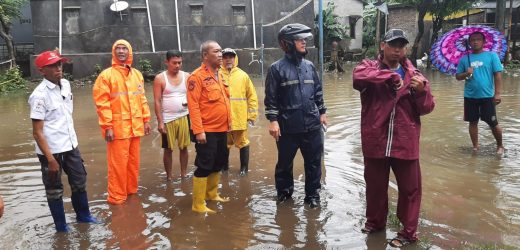 Atasi Banjir di Pulomerak, BPBD Kerahkan Belasan Personel