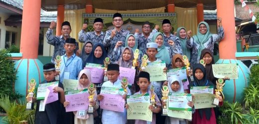 Sukses Penutupan Seleksi Tilawatil Qur’an (STQ) Di Kelurahan Tamansari, Lurah Lutfi Beri Penghargaan Kepada Peserta