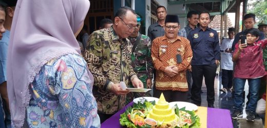 Nuriyana lurah kreatif, bangun garasi pintar tempat baca