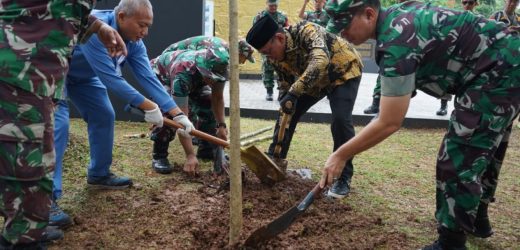 Benahi Monumen Geger Cilegon, Walikota Helldy Apresiasi PT Krakatau Posco Peduli Dengan Sejarah