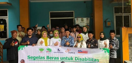 Pertani HKTI Provinsi Banten Salurkan Bantuan Program Segelas Beras Bagi Penyandang Disabilitas di Kota Cilegon