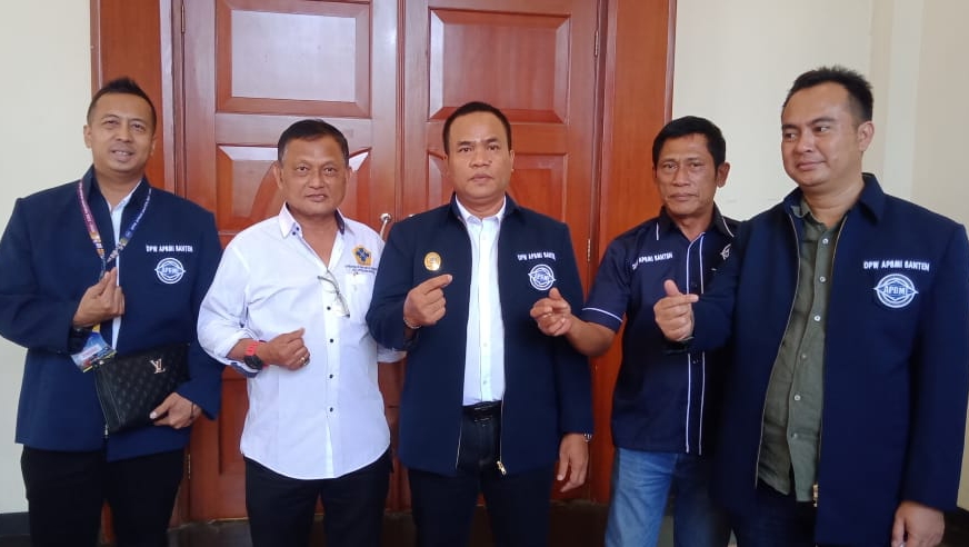 Pengurus DPW APBMI Banten Dilantik, Abah Salim Ucapkan Selamat Kepada Alawi Mahmud