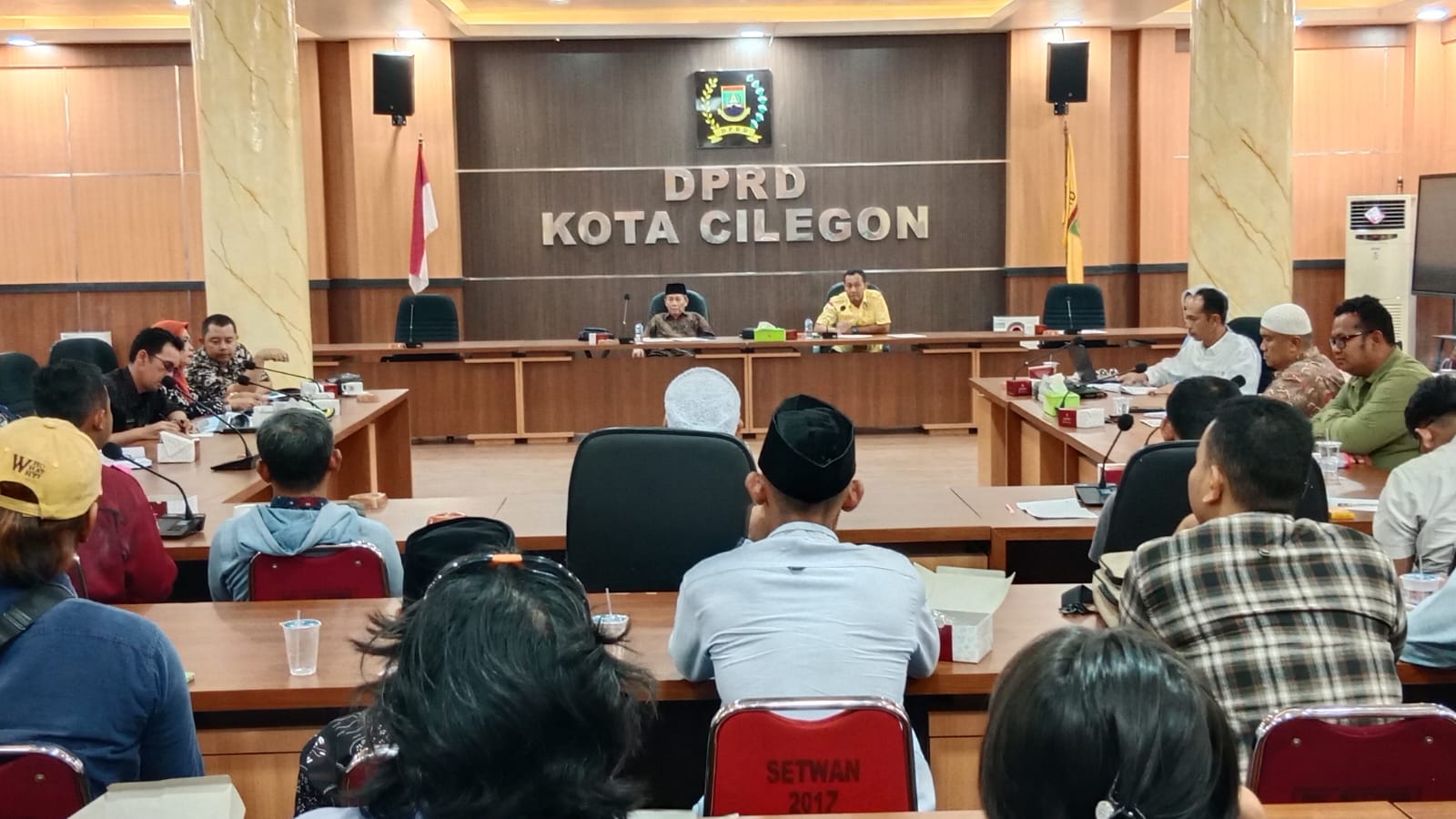 Keluhkan Pencemaran Udara, Warga Karang Tengah Datang ke DPRD Cilegon