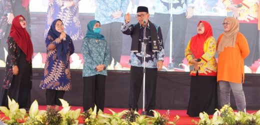 Dialog Capaian Pembangunan di Jombang, Warga Minta Kenaikan Honor dan Tambah Ruang Belajar