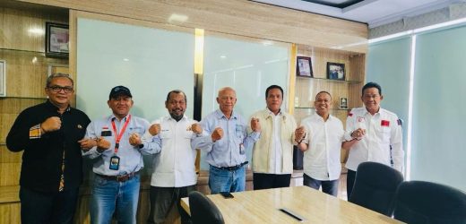 Akibat Bau Kimia PT. Chandra Asri Tbk, Kadin Kota Cilegon Memanggil Perusahaan Chandra Asri Yang Di Wakili Oleh WKU Bidang Industri H. Abah Salim Hadir Juga WKU 1 Kadin Dan Jajaran