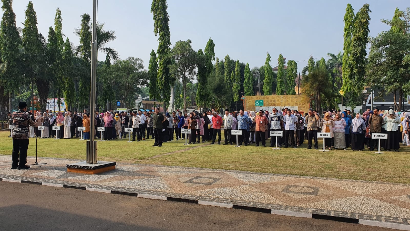 Pimpin Apel Dipenghujung Tahun, Walikota Helldy Minta 2024 Pelayanan Publik Terus Ditingkatkan