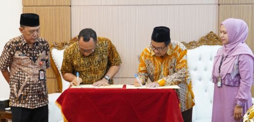 Tingkatkan Kualitas SDM, Walikota Helldy Kembali Teken MoU Dengan 2 Universitas