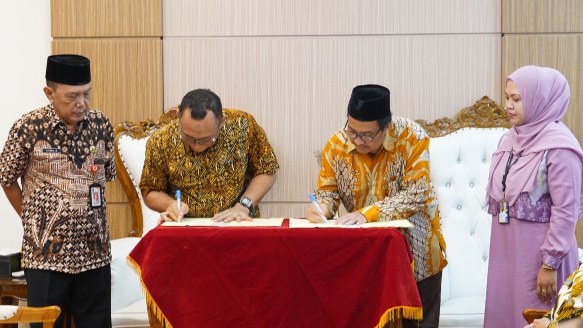 Tingkatkan Kualitas SDM, Walikota Helldy Kembali Teken MoU Dengan 2 Universitas