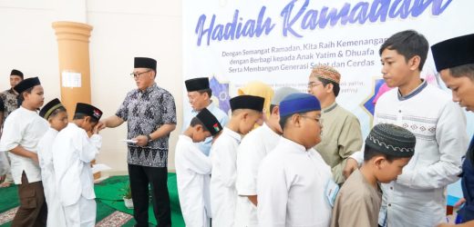 Hadiri Kegiatan Hadiah Ramadan, Walikota Helldy Berikan Pesan Positif untuk Anak Yatim