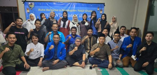 KNPI Cilegon Bagikan Al-Quran dan Tasbih Kepada Kaum Muda