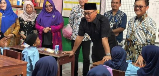 Jadi Pilot Project, PT PLN Indonesia Power UBP Suralaya Kembali Berikan Makan Gratis di Tiga Sekolah