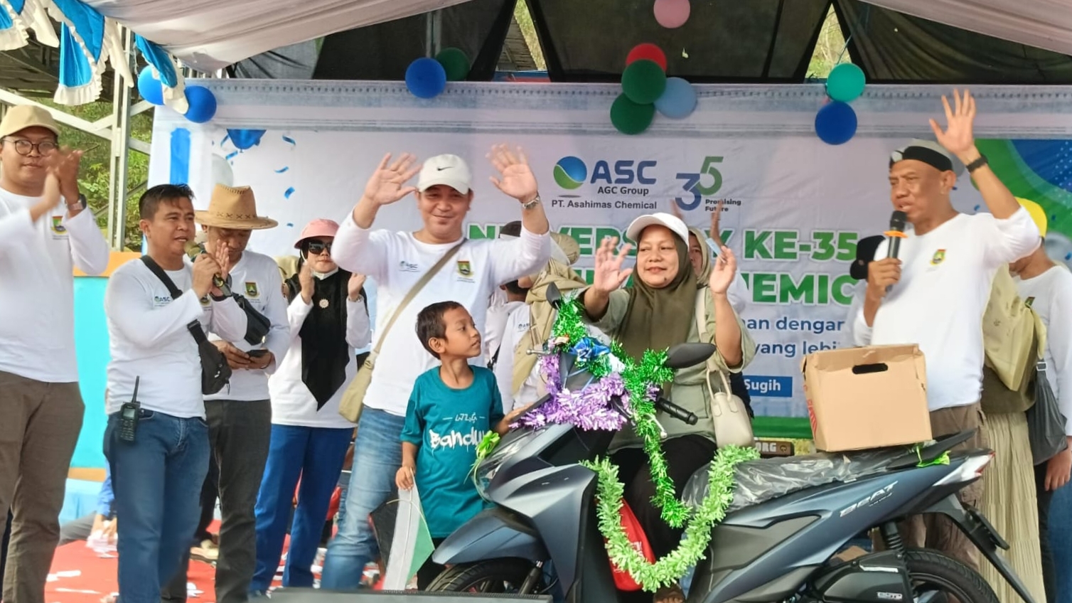 Meriahkan HUT Ke 35, PT Asahimas Chemical kembali Gelar Perlombaan dan Bagikan Doorprize