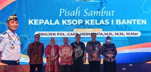 Pisah Sambut Kepala KSOP Kelas I Banten Dari Brigjen Pol Hermanta Kepada Mukhilsh Tohepaly