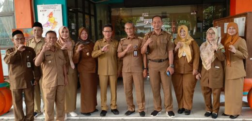 Kunjungi Kantor Camat Jombang, Pjs Walikota Cilegon Berikan Motivasi Kepada ASN