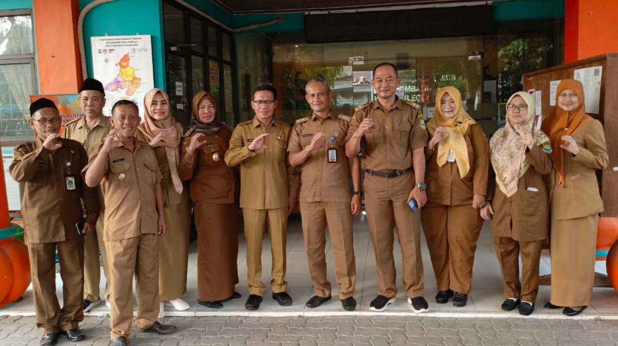 Kunjungi Kantor Camat Jombang, Pjs Walikota Cilegon Berikan Motivasi Kepada ASN