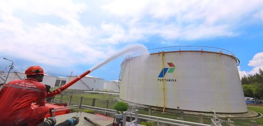 PT Pertamina FT Tanjung Gerem Hadirkan Fire Fusion : Solusi Inovatif untuk Optimalisasi Pemadaman Kebakaran Mobil Tangki