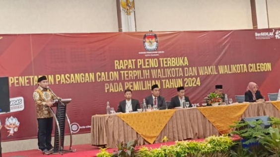 KPU Cilegon Tetapkan Paslon Robinsar-Fajar Jadi Walikota-Wakil Walikota Terpilih