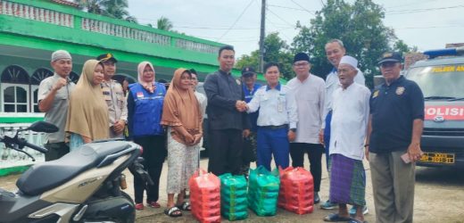 Wujud kepedulian Sosial, PT Asahimas Chemical Salurkan Bantuan Untuk Korban Banjir di Anyer