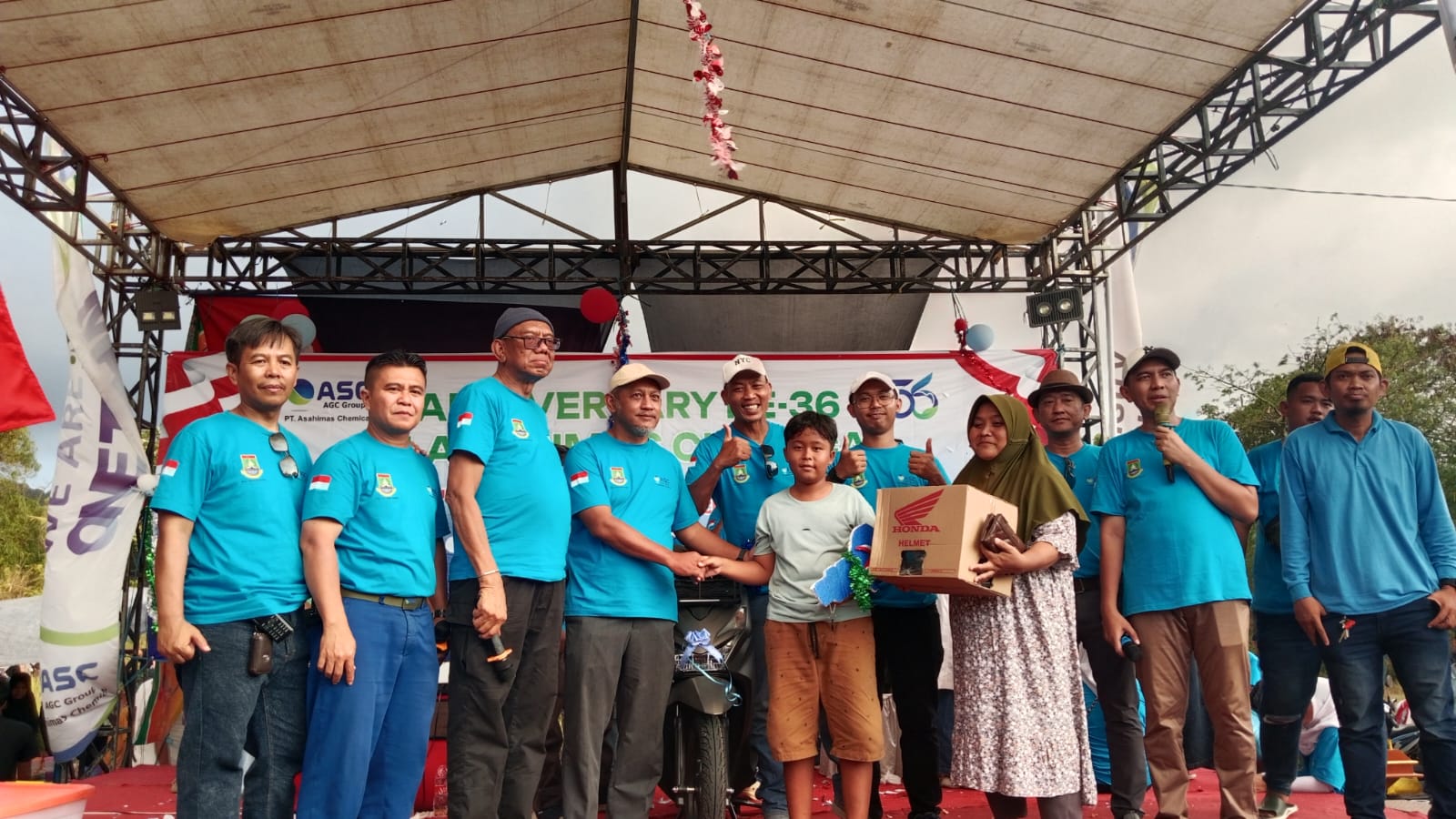 Meriah!! PT Asahimas Chemical Rayakan HUT Ke-36 Bersama Warga Gunung Sugih