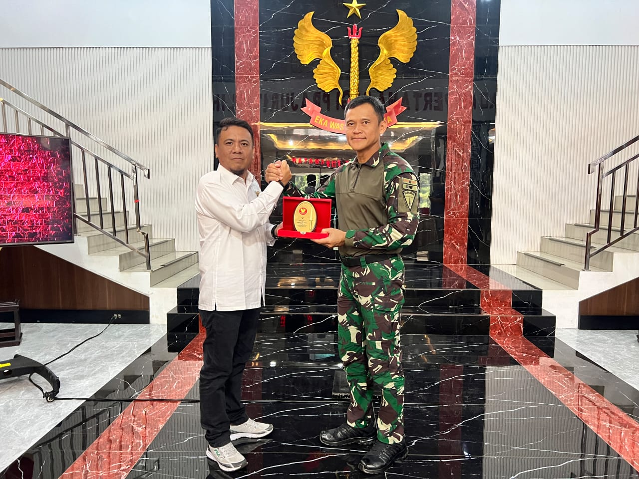 PWI Banten Jalin Silaturahmi dengan Grup 1 Kopassus: Perkuat Sinergi untuk Persatuan dan Informasi Bangsa