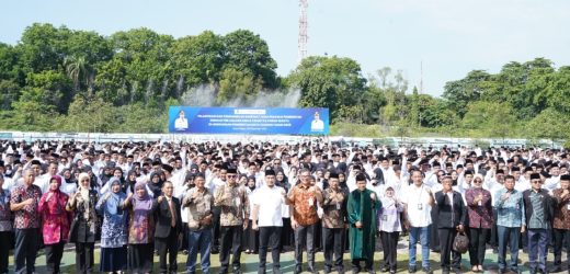 Lantik 3.529 Pegawai P3K, Walikota Robinsar Sampaikan Pesan Motivasi