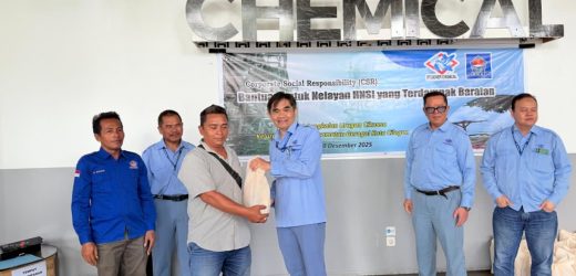 Wujud Kepedulian Sosial, PT Dover Chemical Salurkan 50 Paket Sembako untuk Nelayan Cikuasa