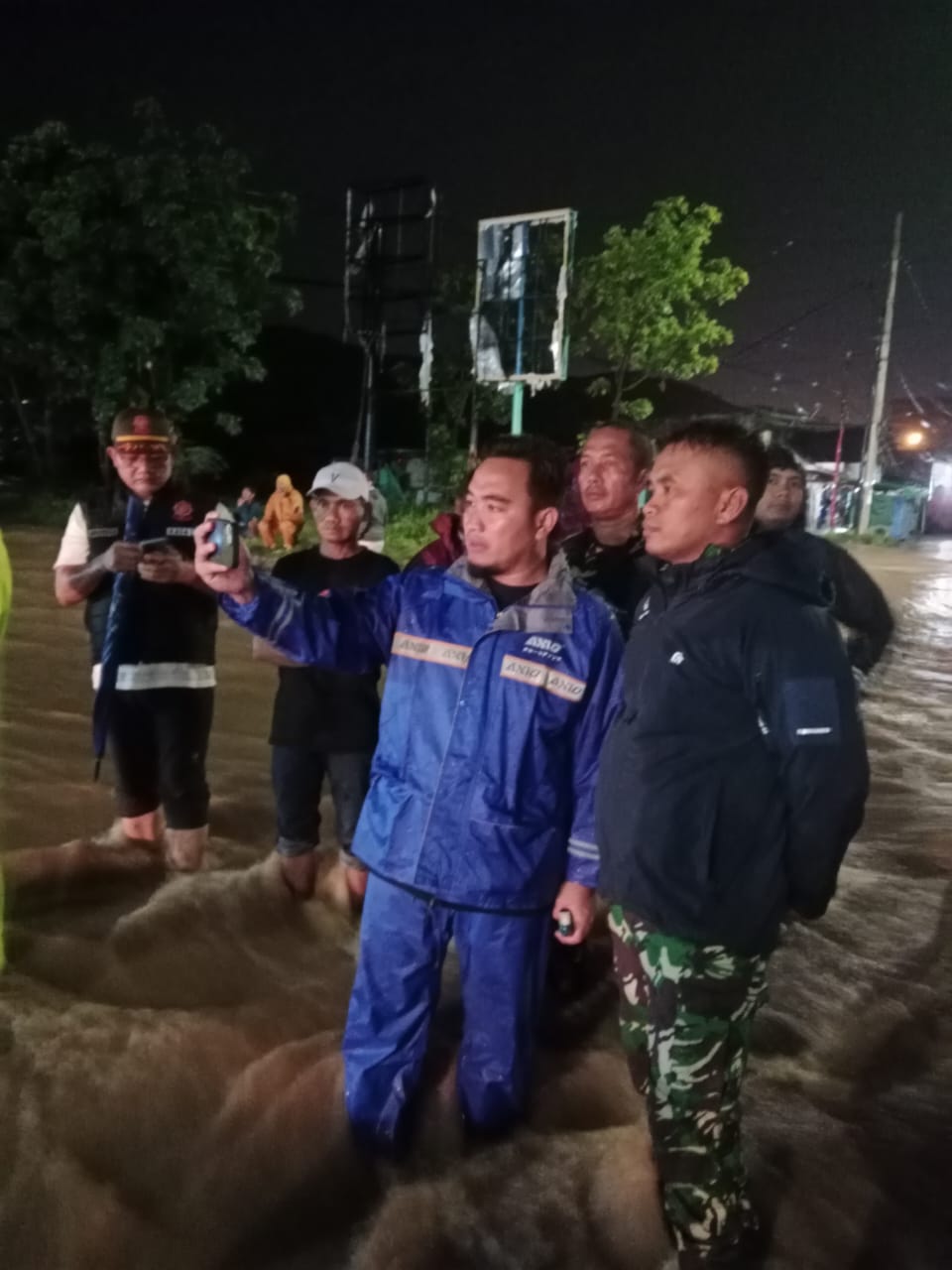 Kodim 0623/Cilegon Ambil Peran Utama dalam Penanganan Banjir dan Pohon Tumbang di Cilegon