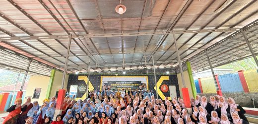 MIN 1 Kota Cilegon Terima Studi Banding MI Raudlatul Ulum Pabuaran Jaha Anyer