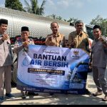BAZNAS Kota Cilegon dan Pemkot Cilegon Salurkan 10.000 Liter Air Bersih untuk Warga Tembulun Terdampak Kekeringan