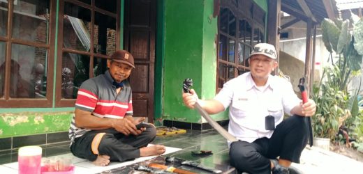 Disperindag Cilegon Kunjungi Pengrajin Golok di Tegal Bunder, Wacana Pembentukan Sentra IKM Perkakas